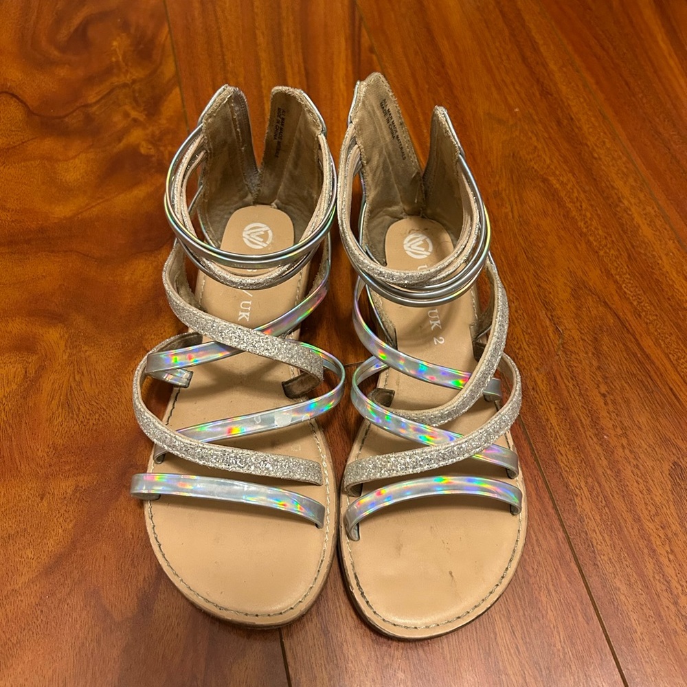 Girls sandals